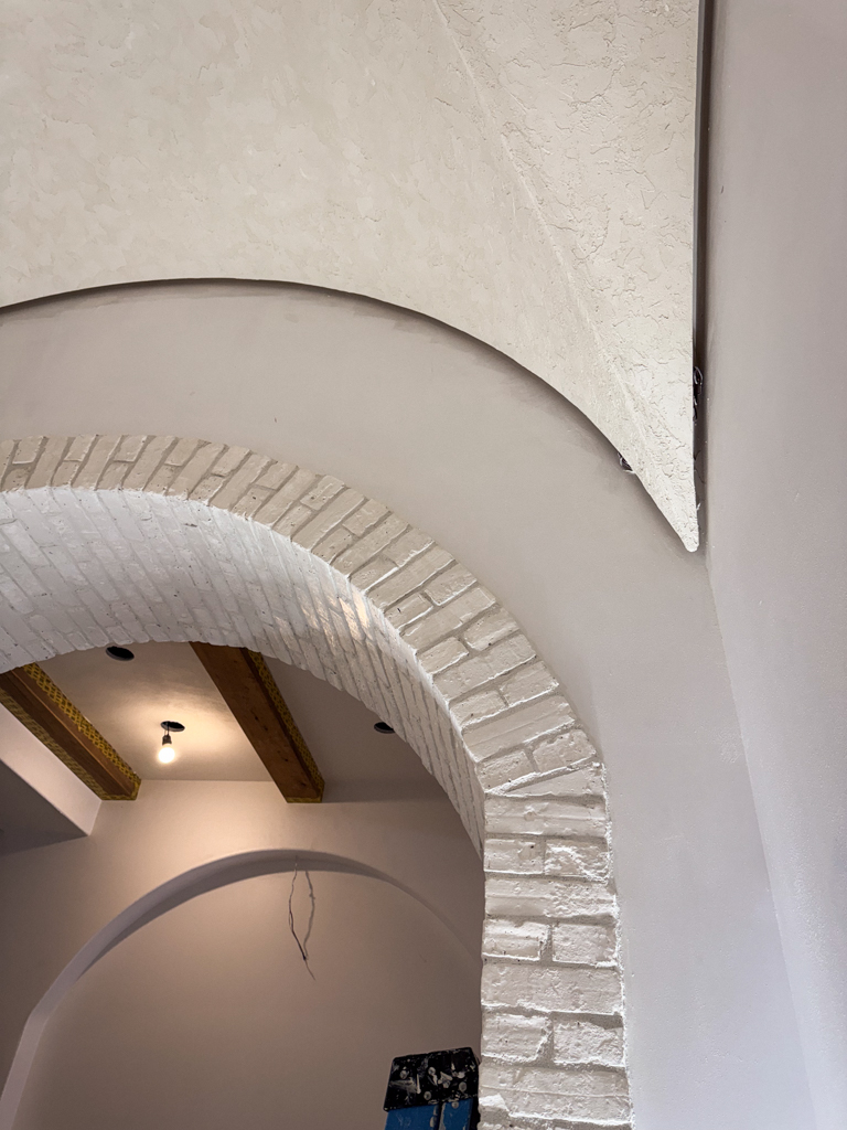 0ld-tuscan-venetian-plaster-ceiling-for-rustic-farmhouse-home-in-kleinburg-2